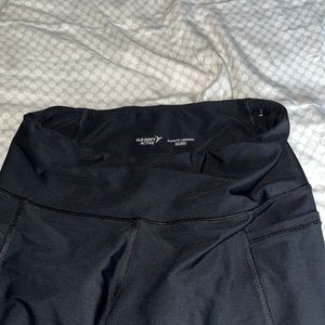 Old Navy Elevate 3/4 Legging